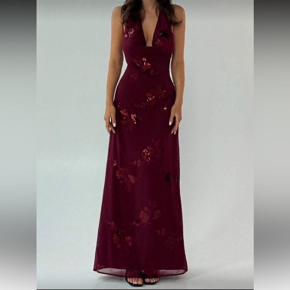 Chic Floral Maxi Skirt in Deep Burgundy